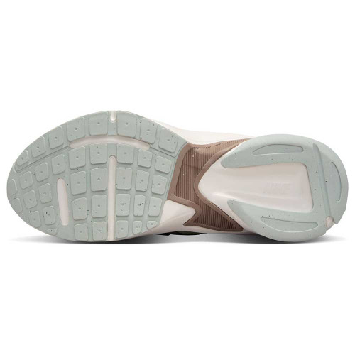 Nike AL8